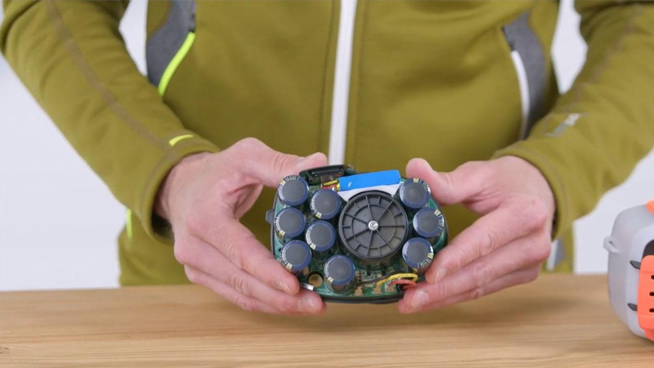 Wie wählt man einen Lawinenairbag-Rucksack aus