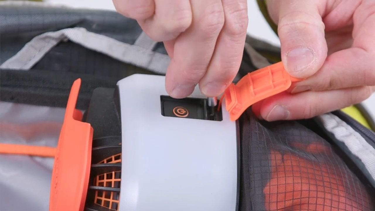 Wie wählt man einen Lawinenairbag-Rucksack aus